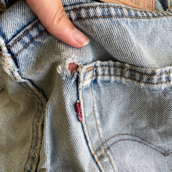 Vintage high waisted distressed shorts - Picture 5 of 5